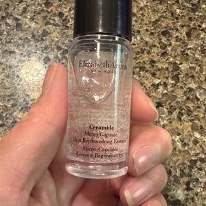 Elizabeth Arden Ceramide Essence Micro Capsule Skin Replenishing Essence